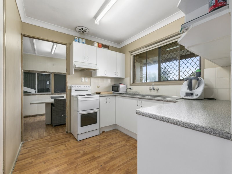 12 Glen Fairlie Avenue, Redbank Plains QLD 4301