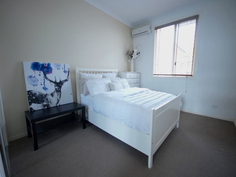 32 Hyde Avenue, Springfield Lakes QLD 4300