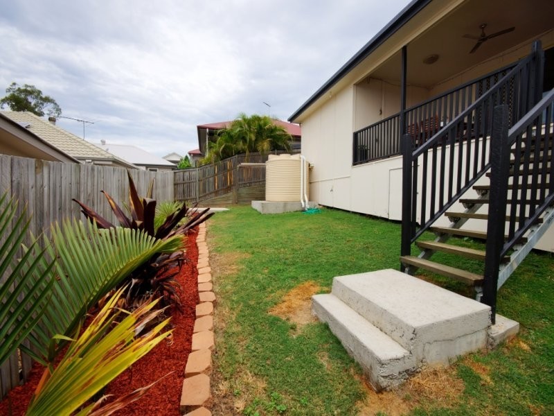 32 Hyde Avenue, Springfield Lakes QLD 4300