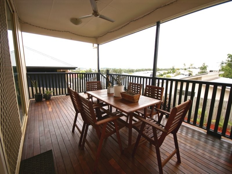 32 Hyde Avenue, Springfield Lakes QLD 4300
