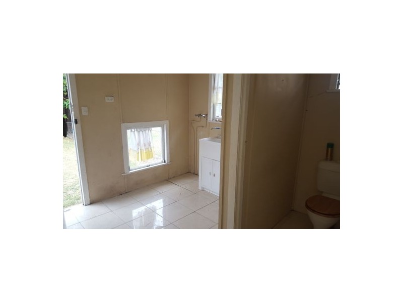 133 Jacaranda Street, North Booval QLD 4304