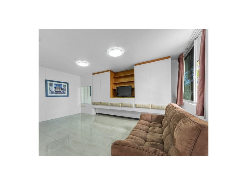 4D 28 Fortescue Street, Spring Hill QLD 4000