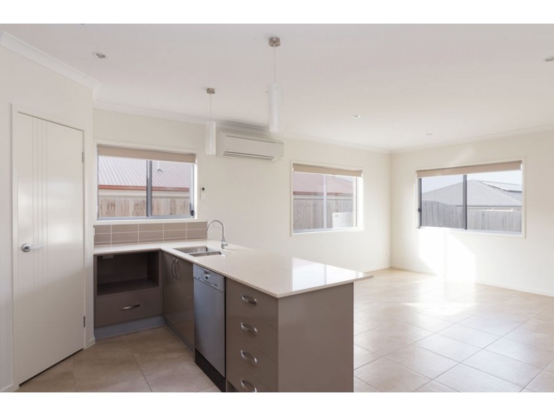 67 Huggins Avenue, Yarrabilba QLD 4207