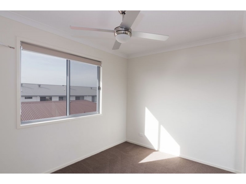 67 Huggins Avenue, Yarrabilba QLD 4207