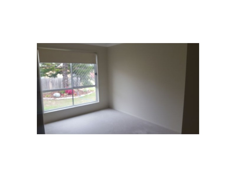 5 Zenith Court, Regents Park QLD 4118