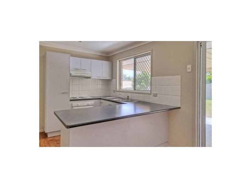 5 Zenith Court, Regents Park QLD 4118