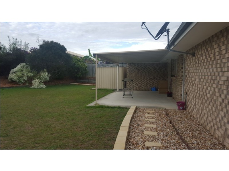 5 Zenith Court, Regents Park QLD 4118