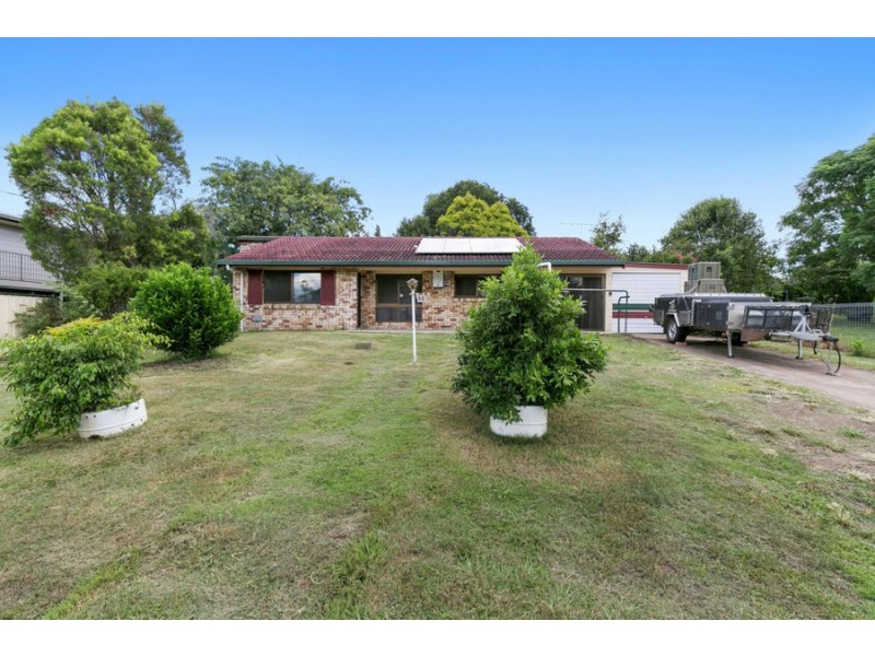 12 Glen Fairlie Avenue, Redbank Plains QLD 4301