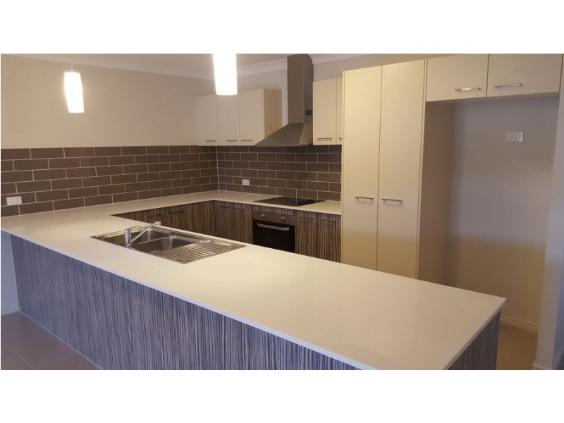 1/6 Richmond Terrace, Plainland QLD 4341