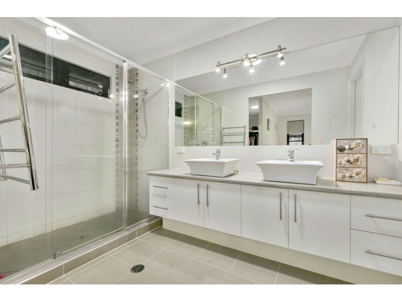 2 Wildflower Drive, Springfield Lakes QLD 4300