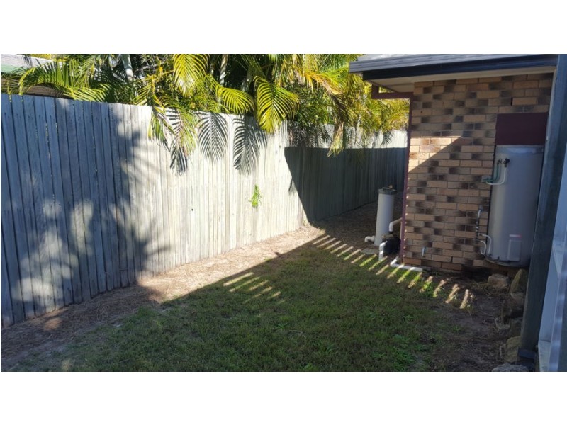 77 Bottlebrush Drive, Regents Park QLD 4118