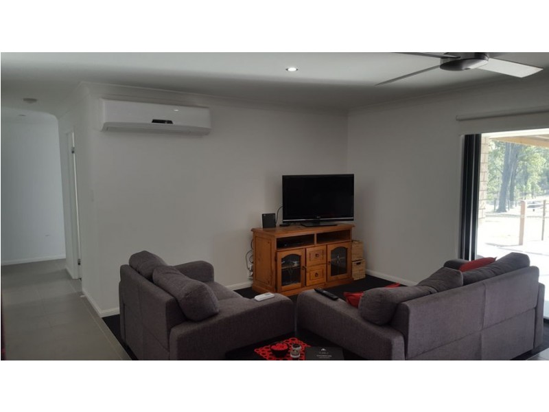 109 Fairway Drive, Kensington Grove QLD 4341