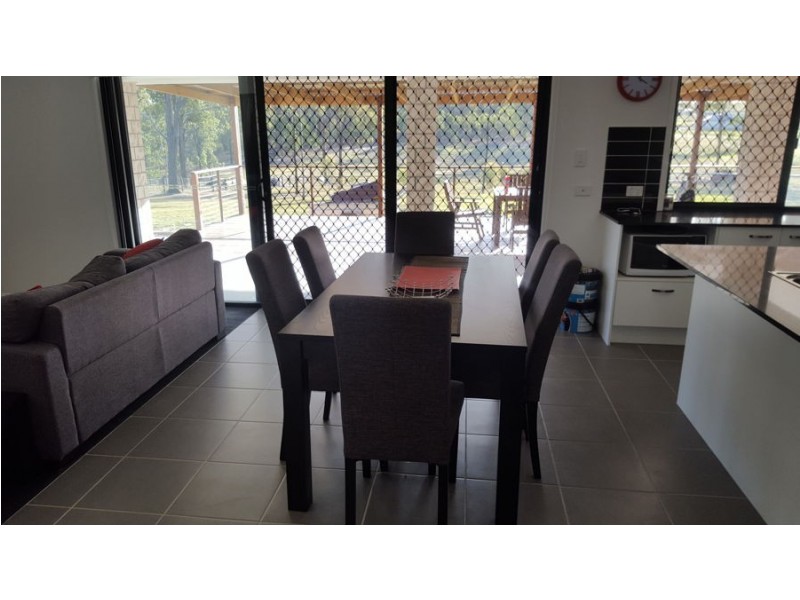 109 Fairway Drive, Kensington Grove QLD 4341