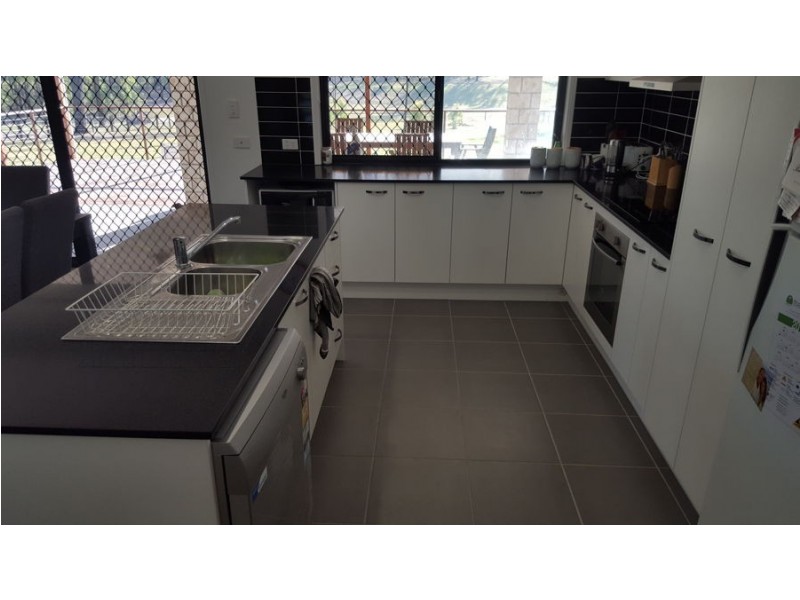 109 Fairway Drive, Kensington Grove QLD 4341