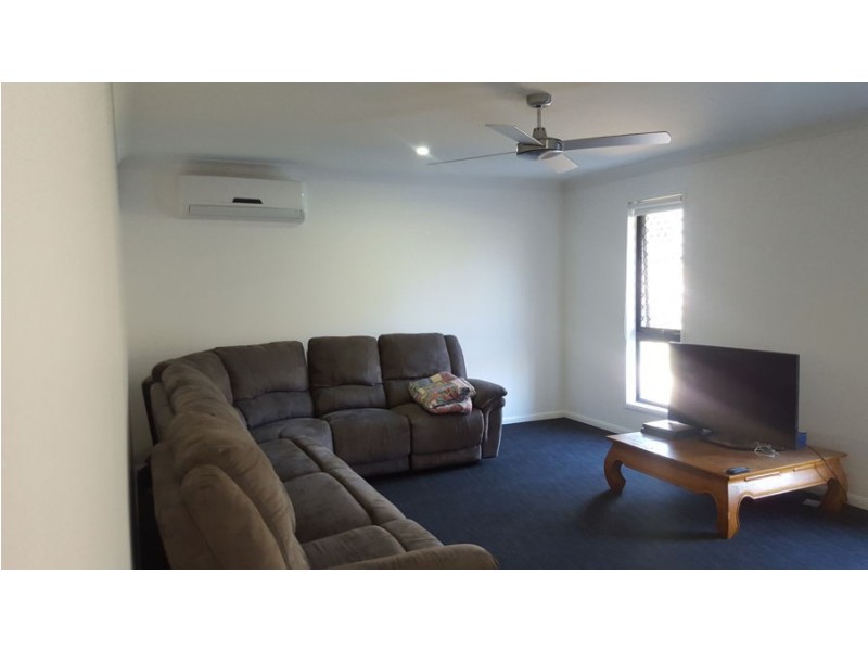 109 Fairway Drive, Kensington Grove QLD 4341