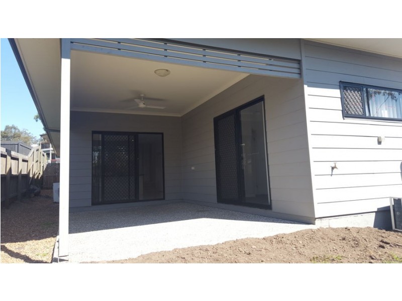 30 Waratah Crescent, Springfield Lakes QLD 4300