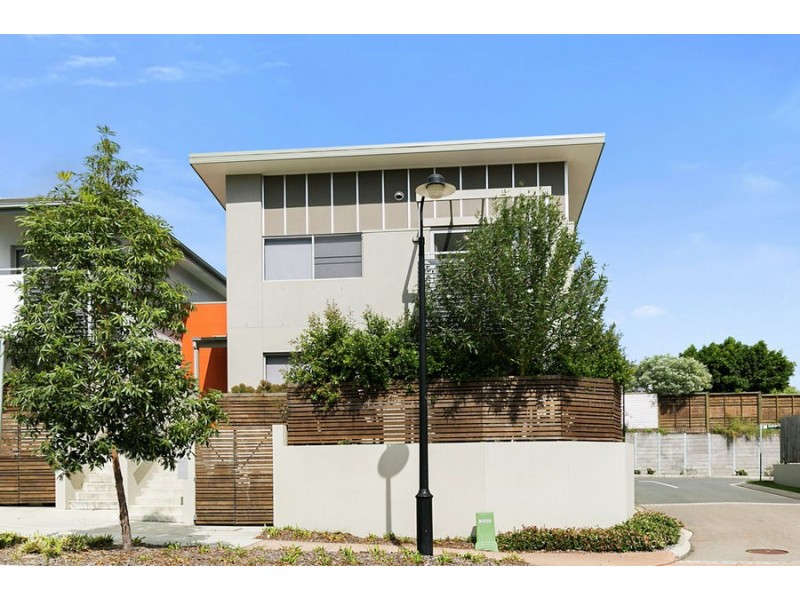 11 Tall Woods Court, Brookwater QLD 4300