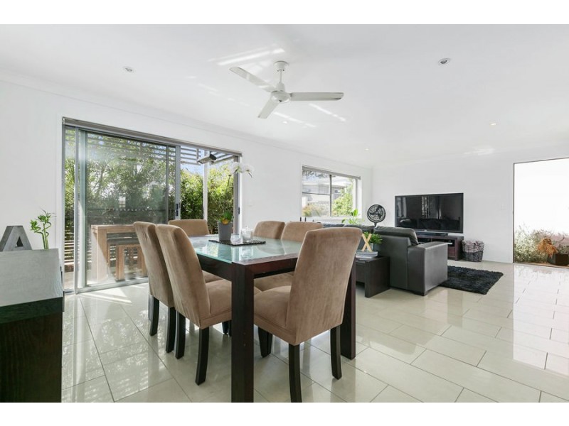 11 Tall Woods Court, Brookwater QLD 4300