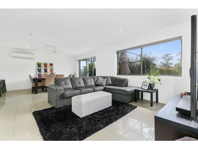 11 Tall Woods Court, Brookwater QLD 4300