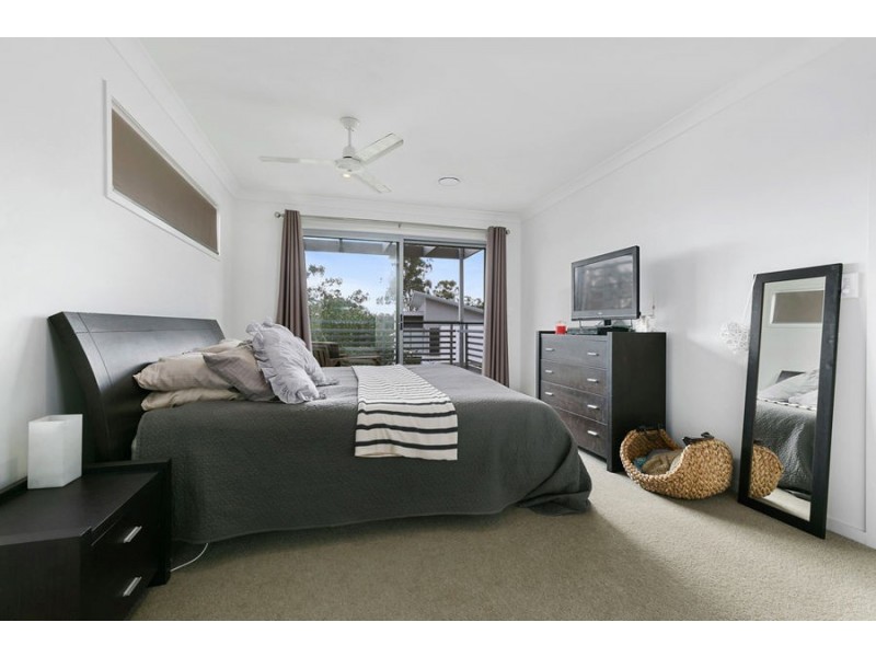 11 Tall Woods Court, Brookwater QLD 4300