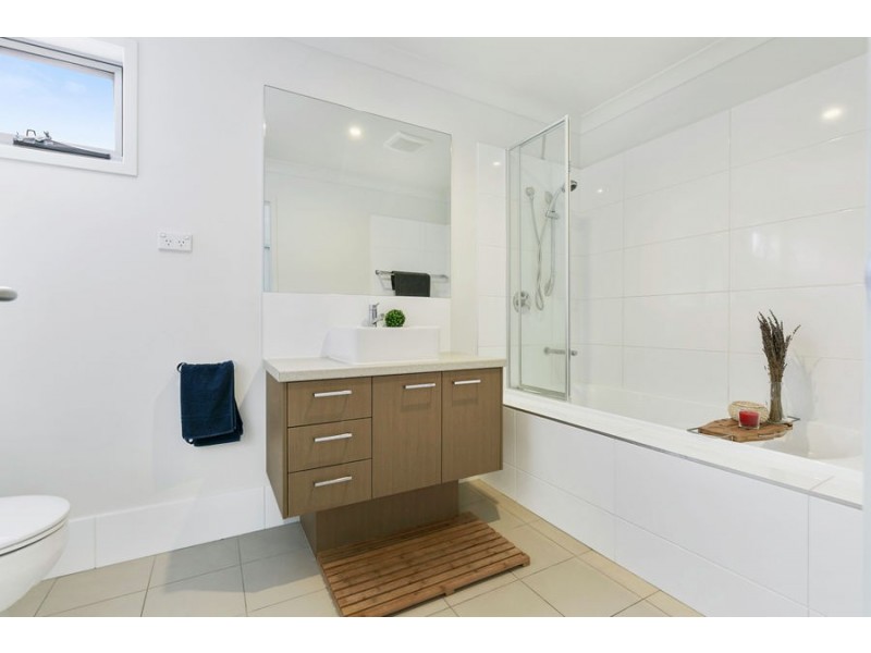 11 Tall Woods Court, Brookwater QLD 4300
