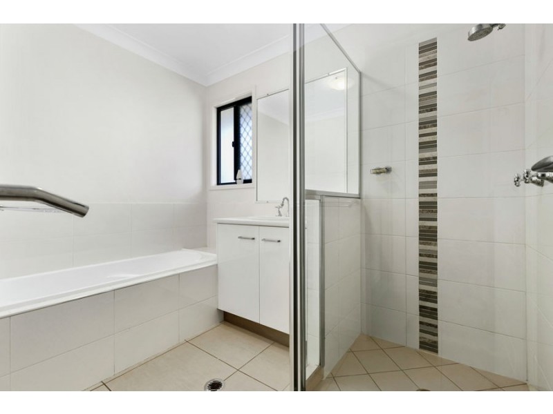 18 Henry Samuel Drive, Redbank Plains QLD 4301