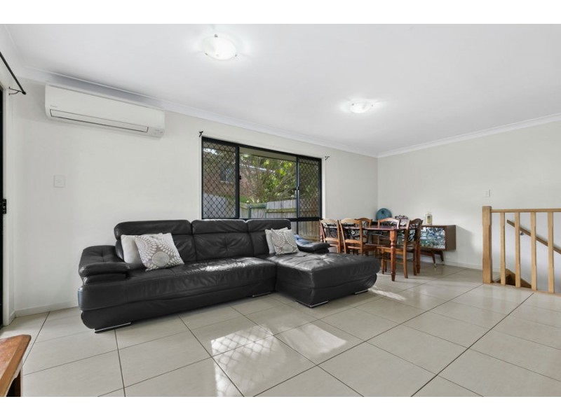 18 Henry Samuel Drive, Redbank Plains QLD 4301