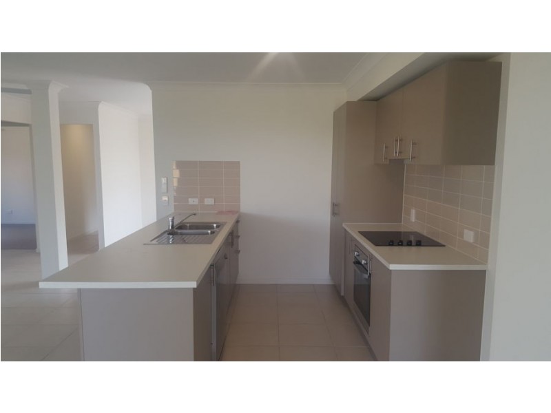 1041 Samford Road, Leichhardt QLD 4305