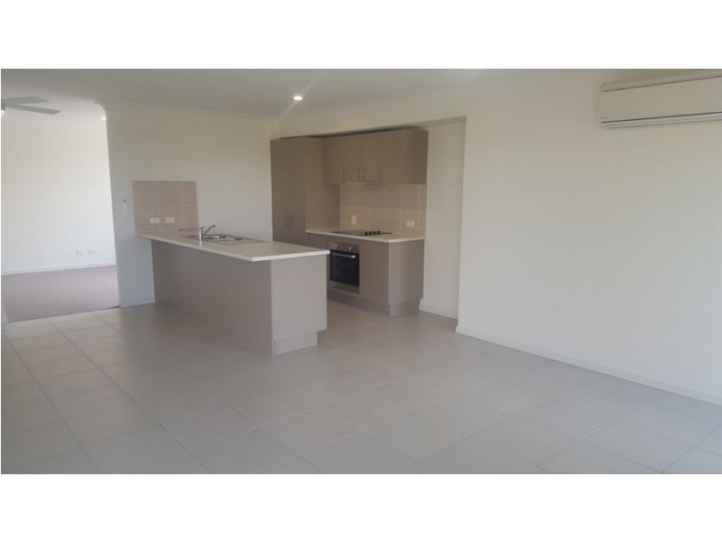 1041 Samford Road, Leichhardt QLD 4305