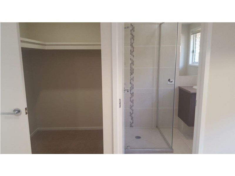 80 Falkland Street West, Heathwood QLD 4110