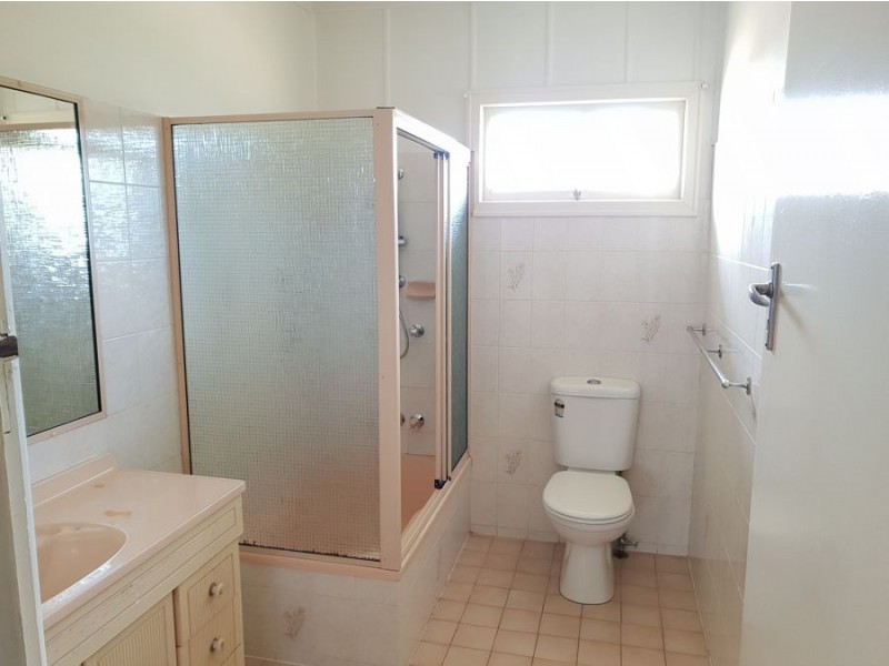 38 Duncan Street, Riverview QLD 4303