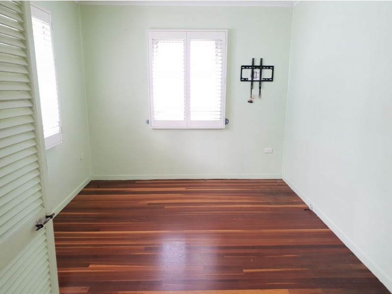38 Duncan Street, Riverview QLD 4303
