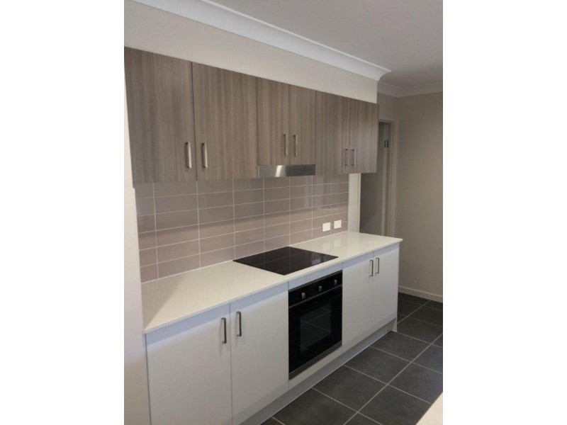 12 Hayman Street, Springfield Lakes QLD 4300