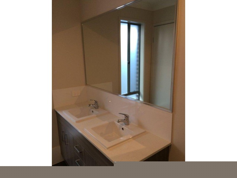 12 Hayman Street, Springfield Lakes QLD 4300