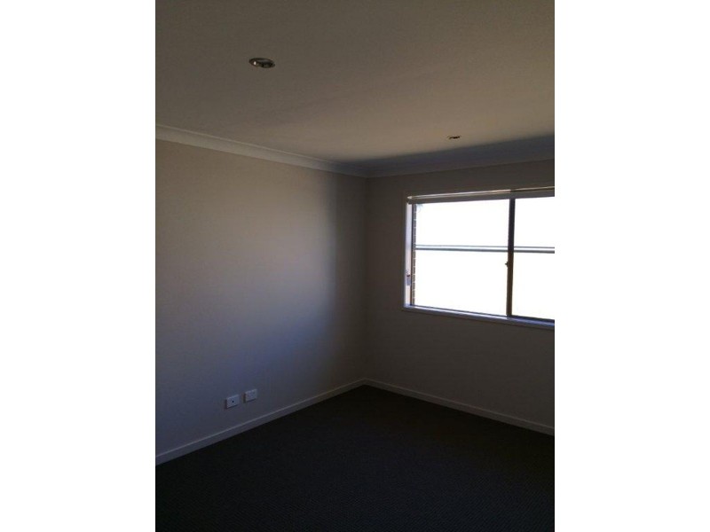 12 Hayman Street, Springfield Lakes QLD 4300