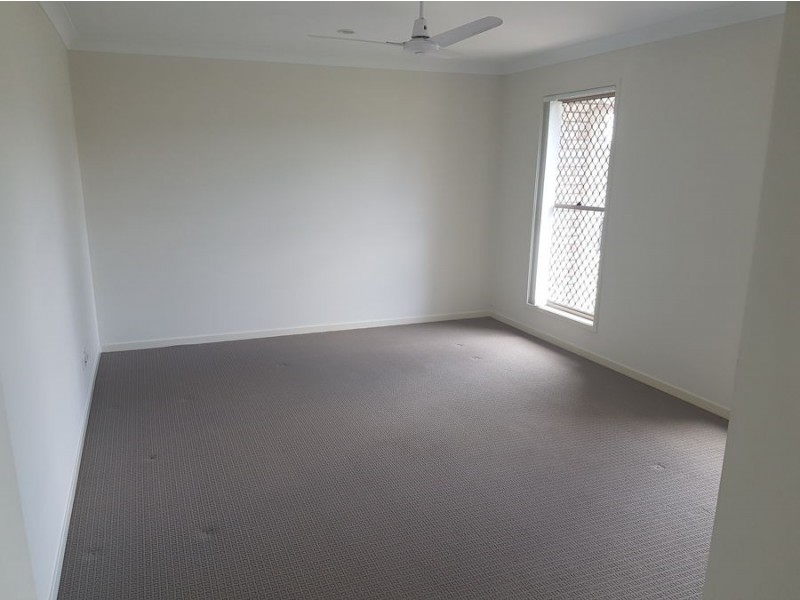 32 Rosella Crescent, Springfield Lakes QLD 4300