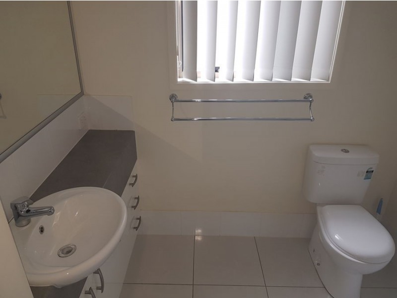 32 Rosella Crescent, Springfield Lakes QLD 4300