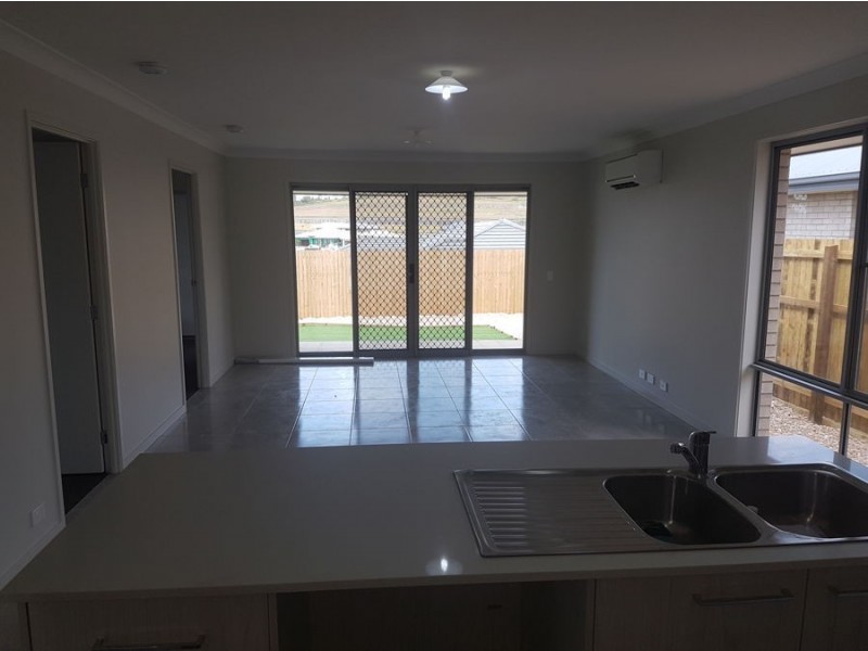 22 Pleasant Street, South Ripley QLD 4306