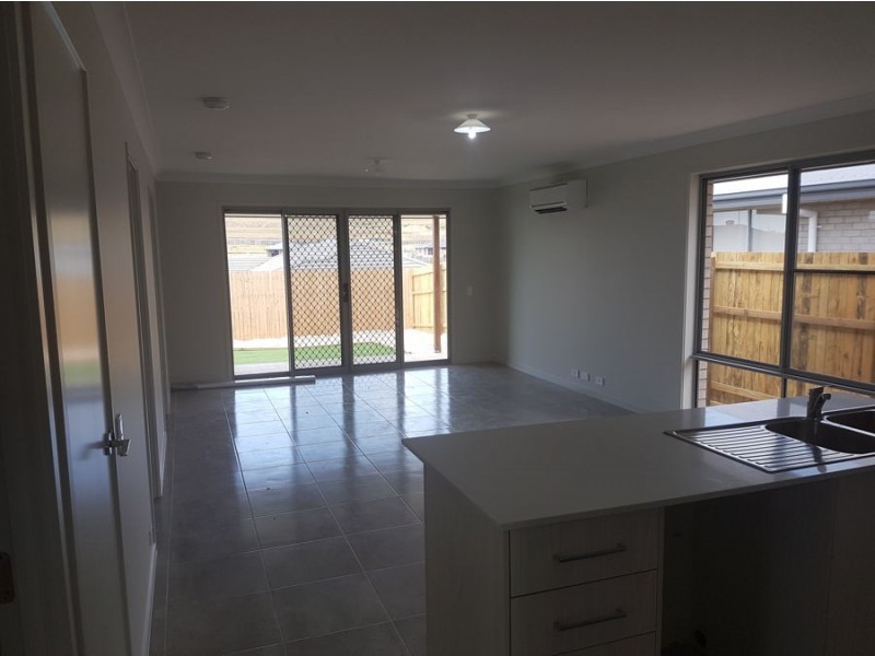 22 Pleasant Street, South Ripley QLD 4306