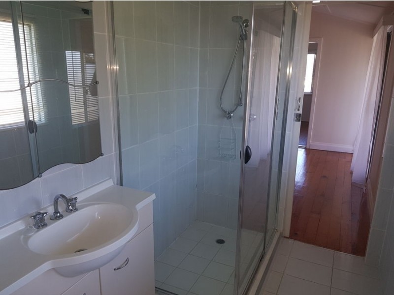 1/37 Henderson Rd, Deagon QLD 4017