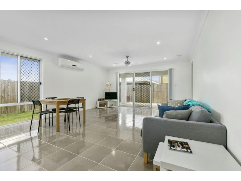 10 Lomandra Street, Deebing Heights QLD 4306