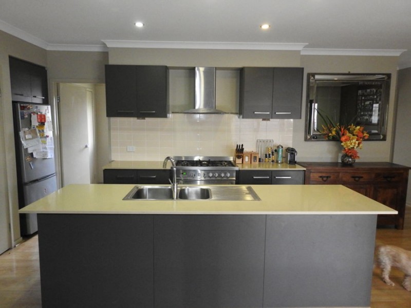 5 Dunne Street, Augustine Heights QLD 4300