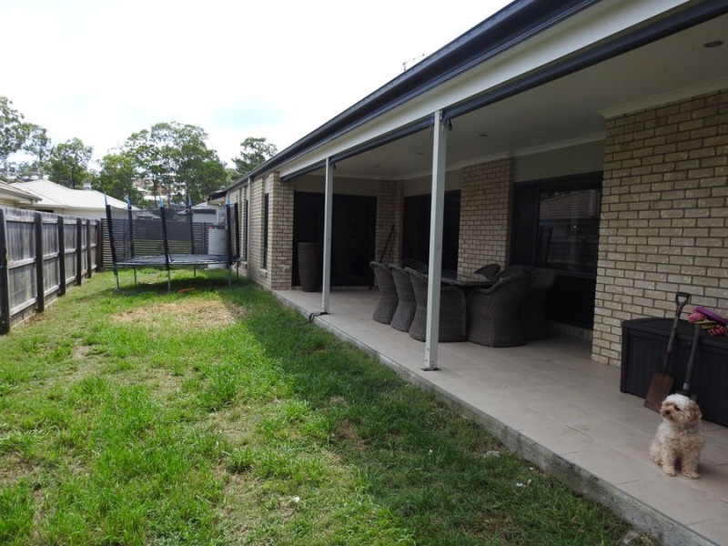 5 Dunne Street, Augustine Heights QLD 4300