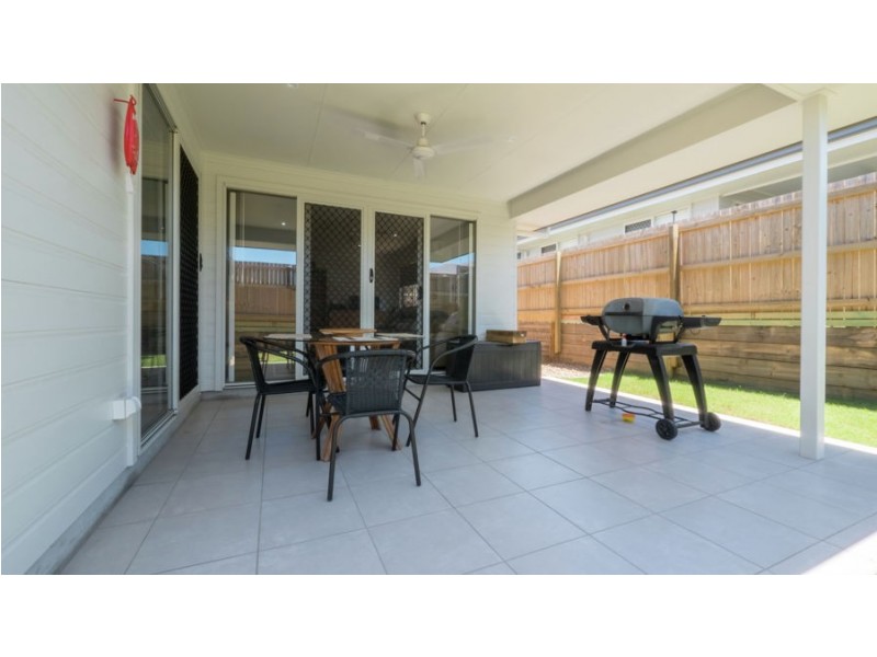 29 Foster Circuit, Hillcrest QLD 4118