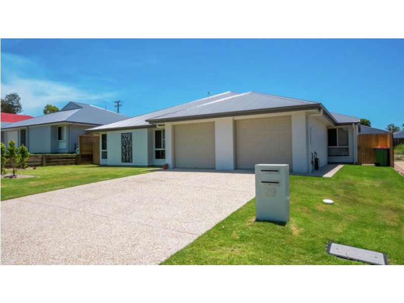 29 Foster Circuit, Hillcrest QLD 4118
