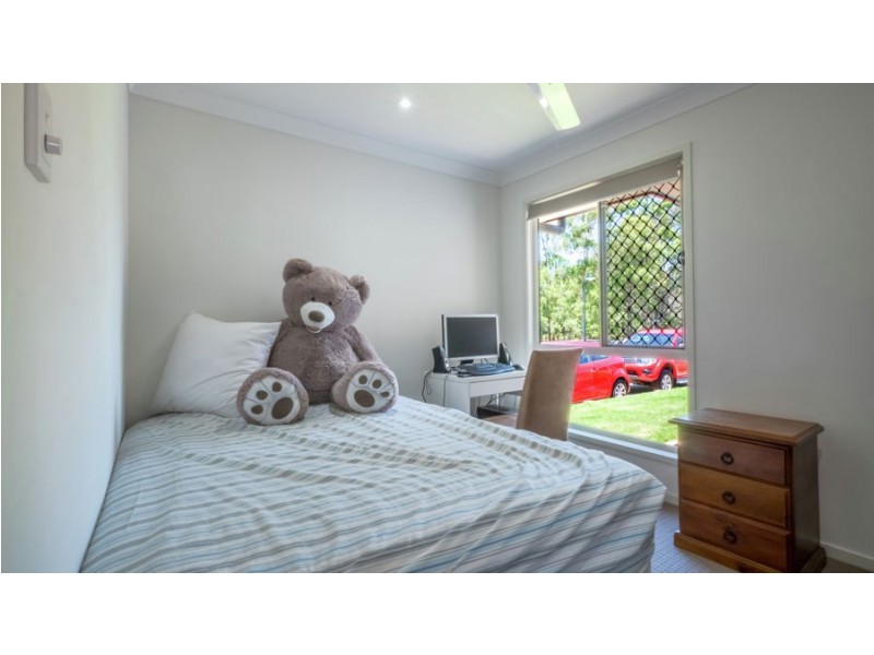 29 Foster Circuit, Hillcrest QLD 4118