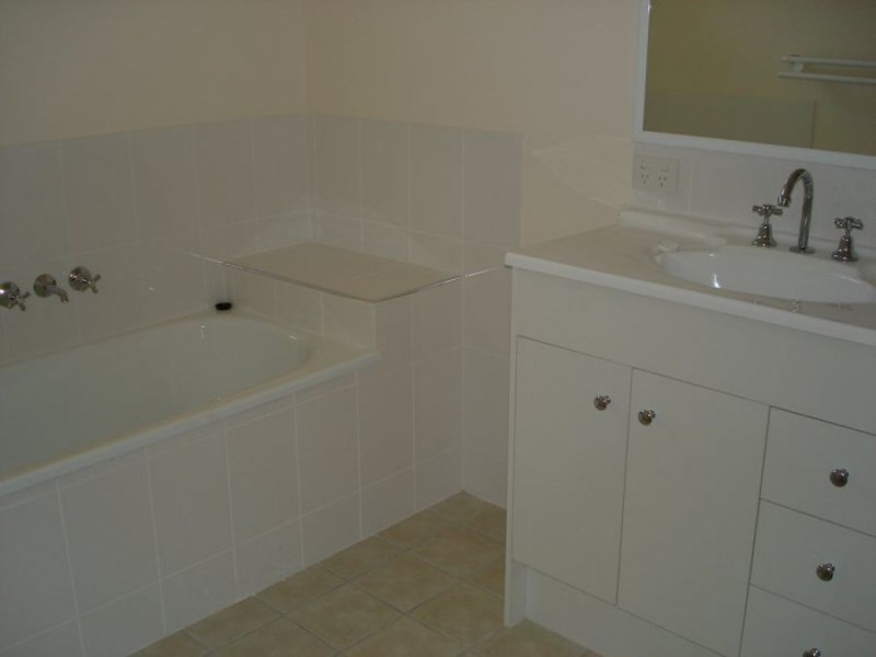 11 Saridakis Court, Goodna QLD 4300