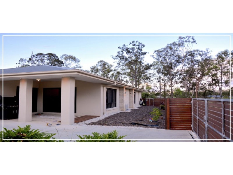 12 Kenneth Drive, Augustine Heights QLD 4300