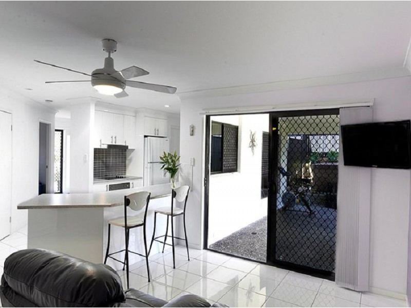 2 Coolibah Close, Springfield Lakes QLD 4300