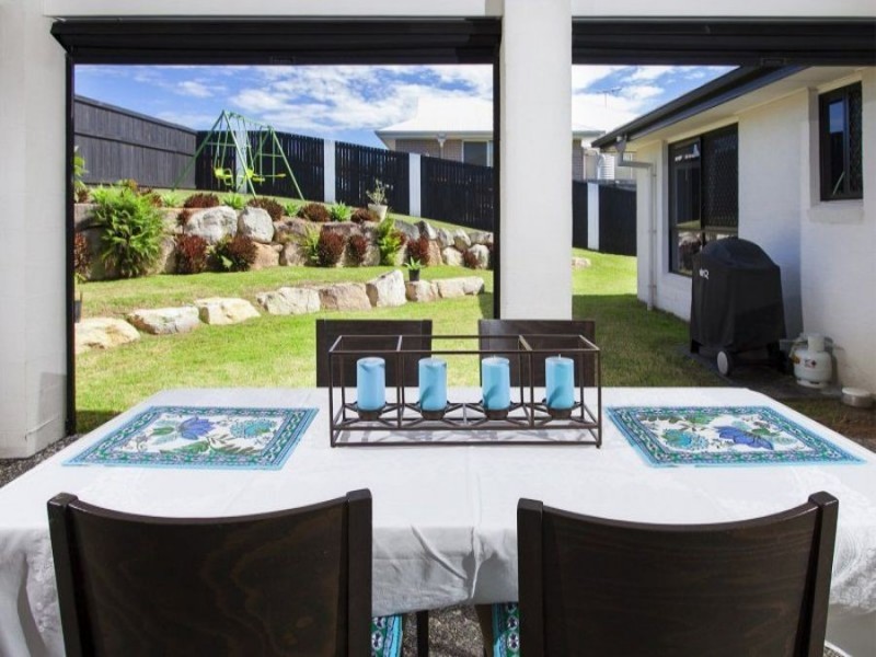 2 Coolibah Close, Springfield Lakes QLD 4300